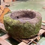 19th century granite trough in round shape - Ref J1-45