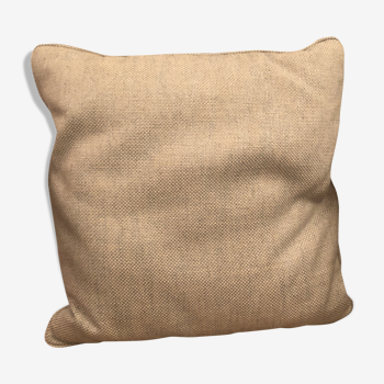 Linen cushion