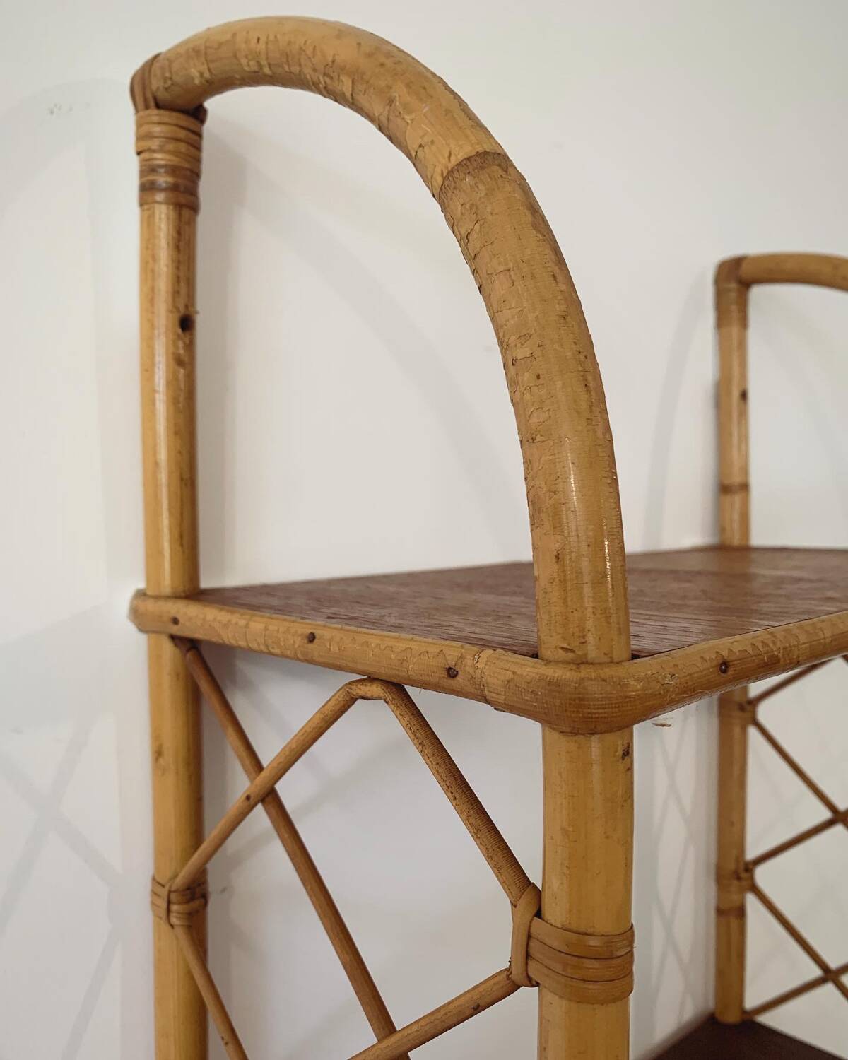Vintage wall shelf in bamboo and wood