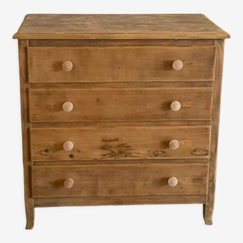 Chest of drawers fir tree