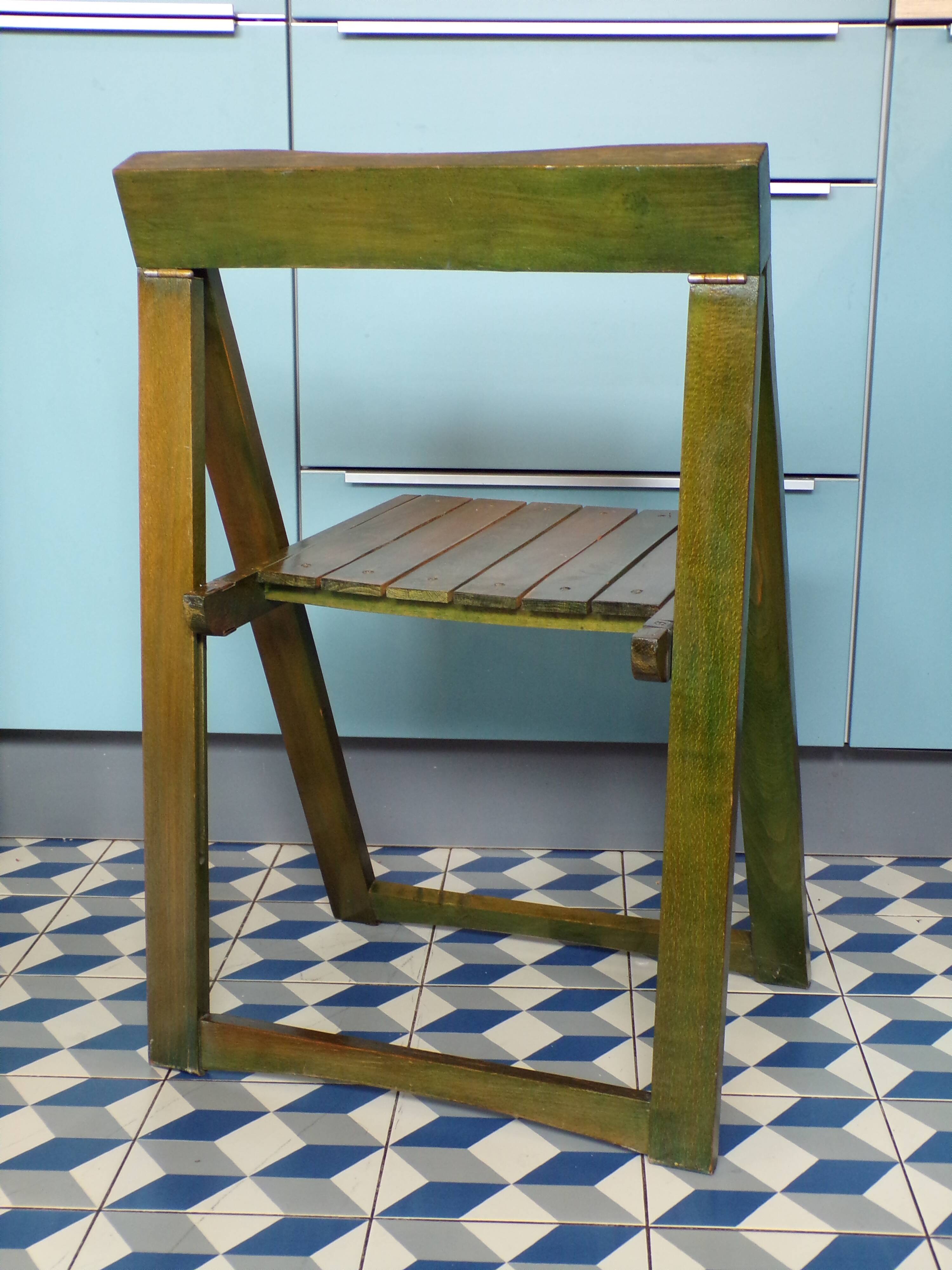 Italian folding chair