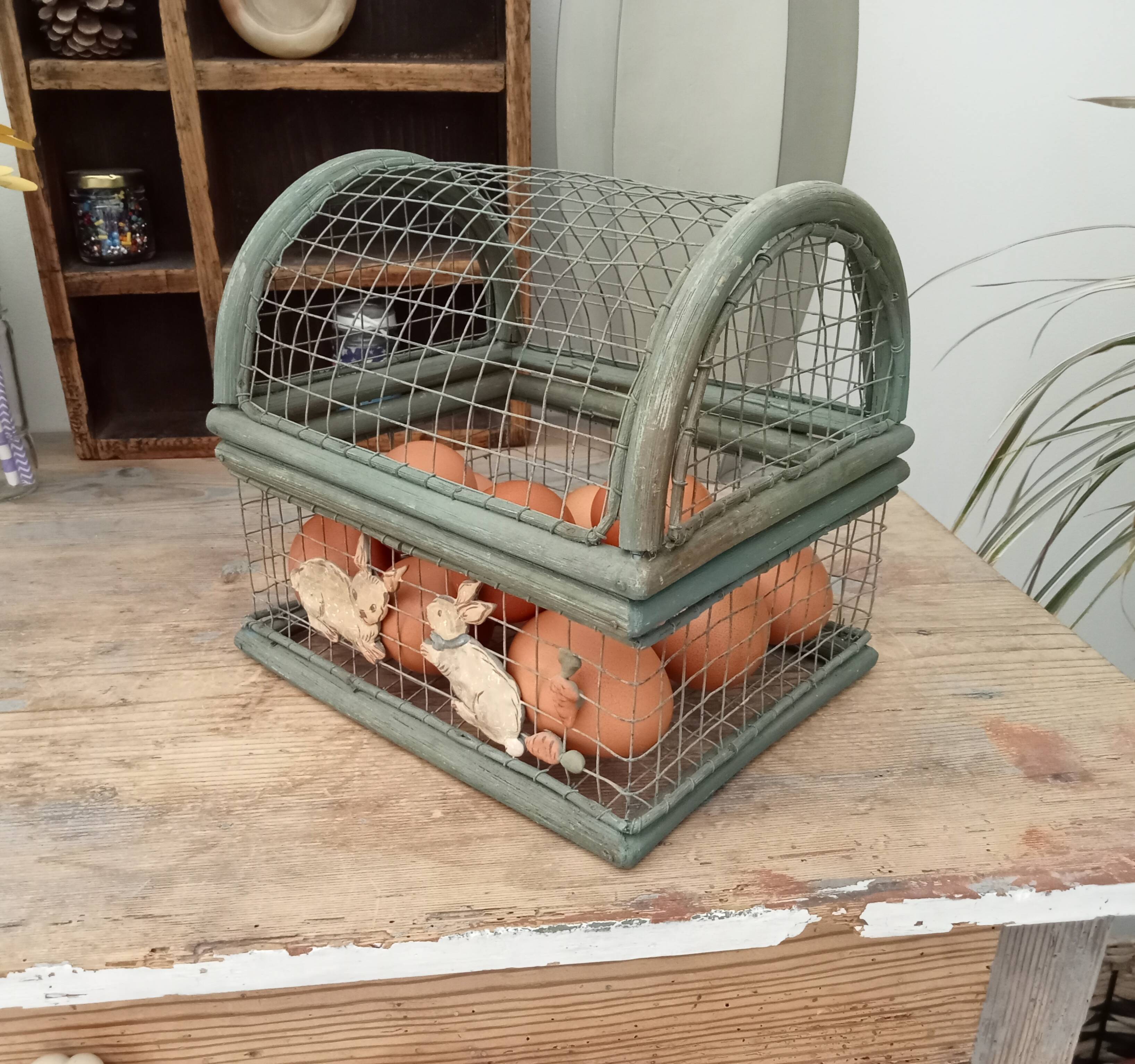 Vintage rattan mesh basket