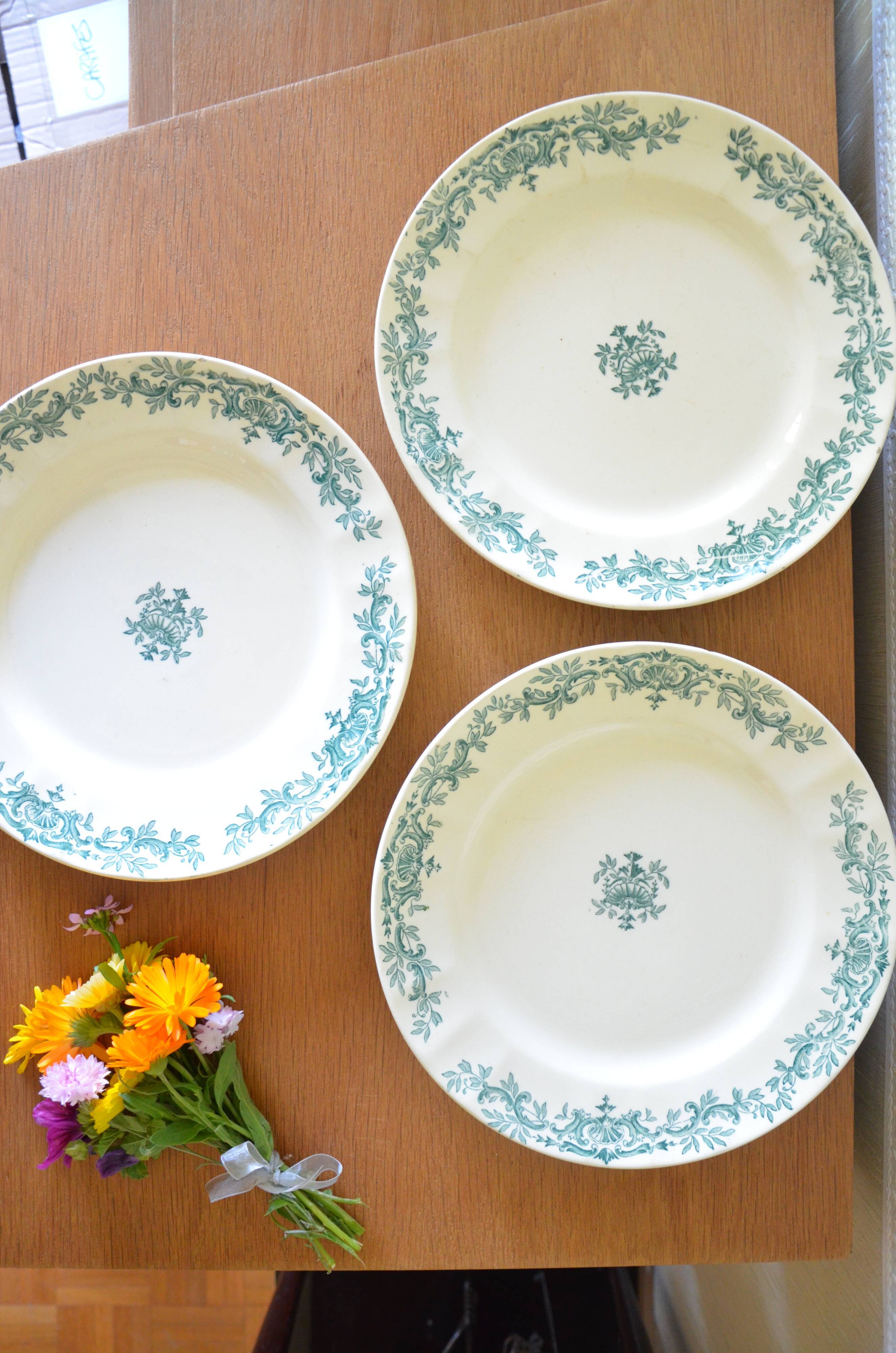 Lot of 3 plates Robert Charbonnier by Longchamp