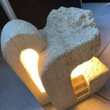 Lampe brutaliste en pierre de calcaire signé A.C. Masson 1970