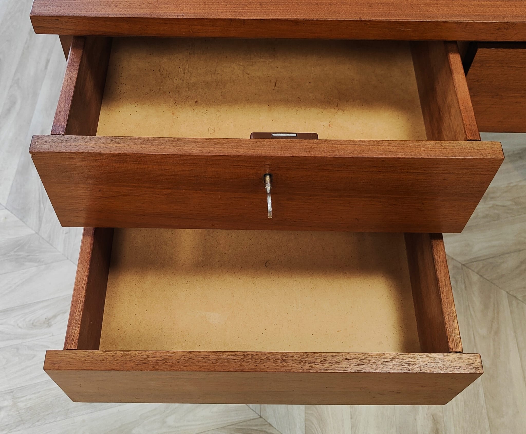 Mid century bureau | vintage