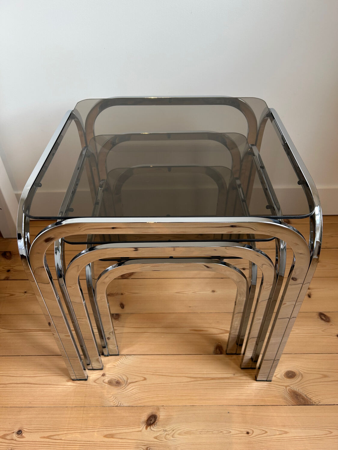 Set of 3 Roche Bobois nesting tables in smoked glass