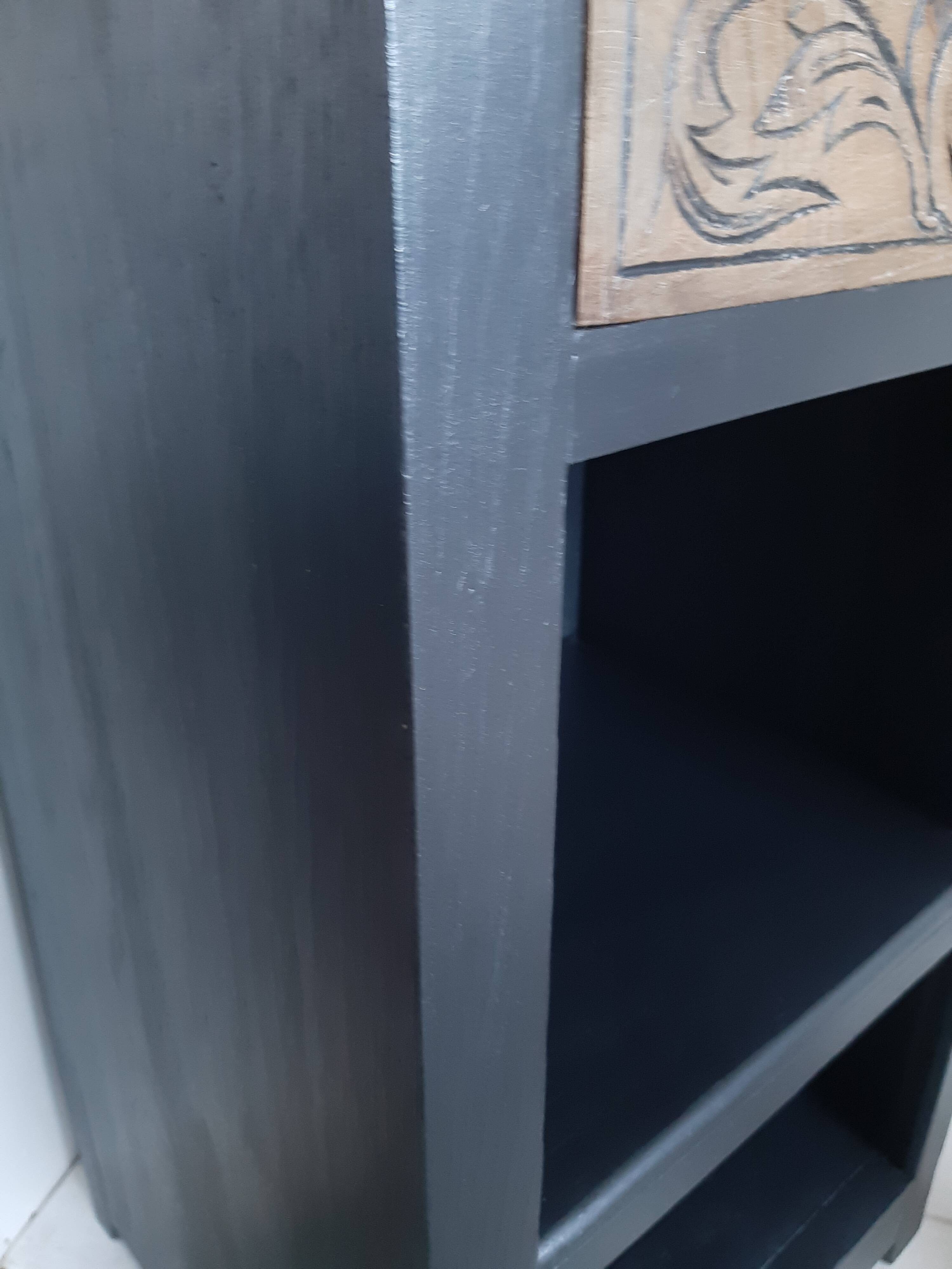 Bedside table/ Side cabinet