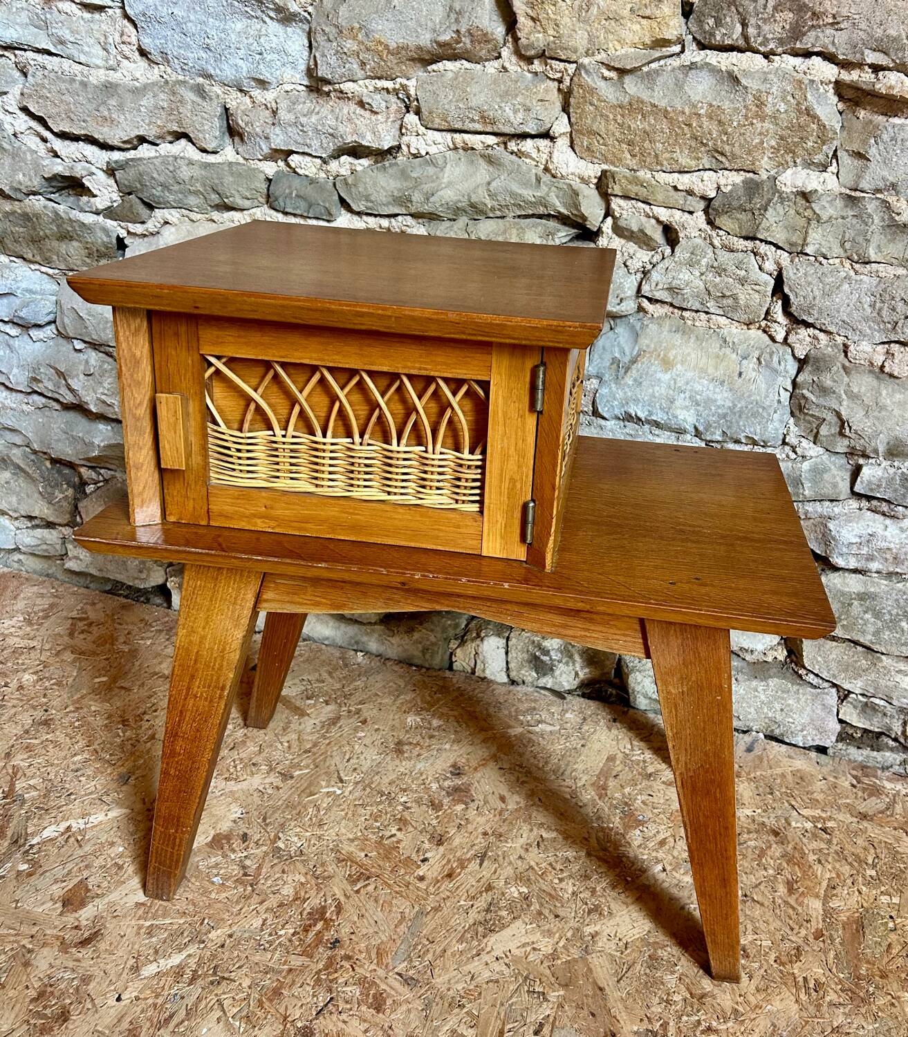 Vintage bedside table in wood & woven rattan