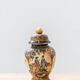 Vase en céramique chinoise peint à la main des années 1960