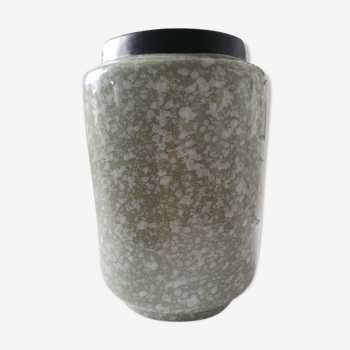 Speckled vase