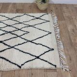 Azilal Berber rug in handmade wool 200 X 113 CM