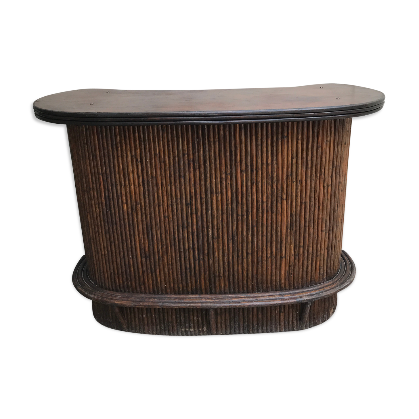 Vintage rattan bar