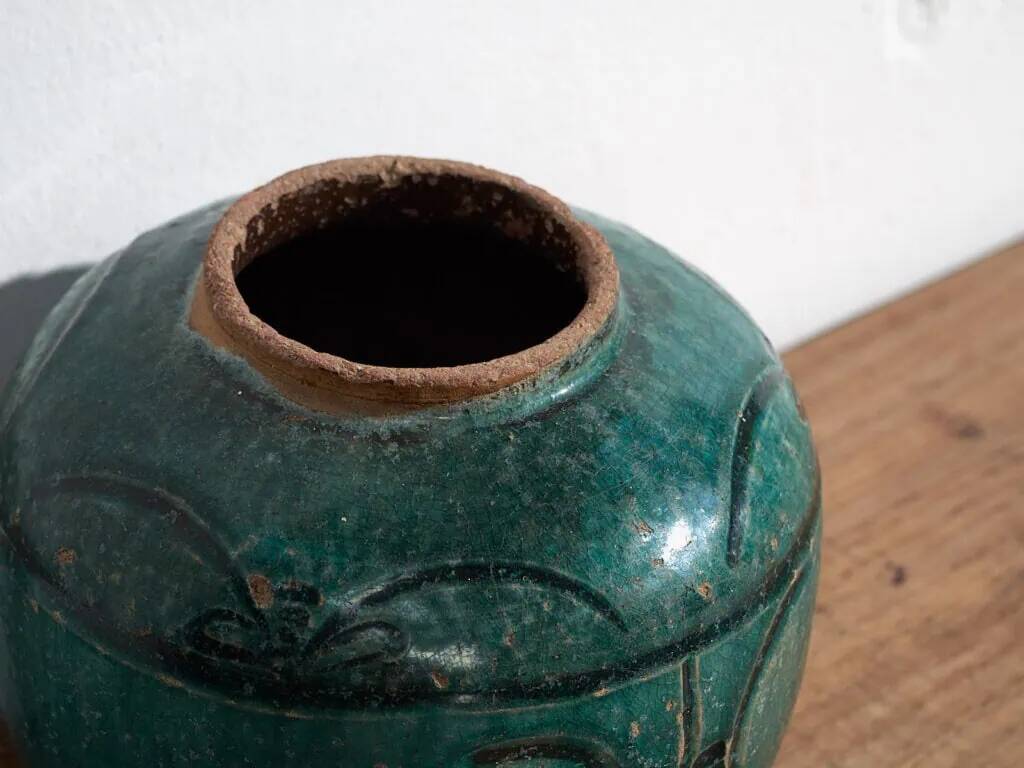 Antique stoneware vase (circa 1820) #33