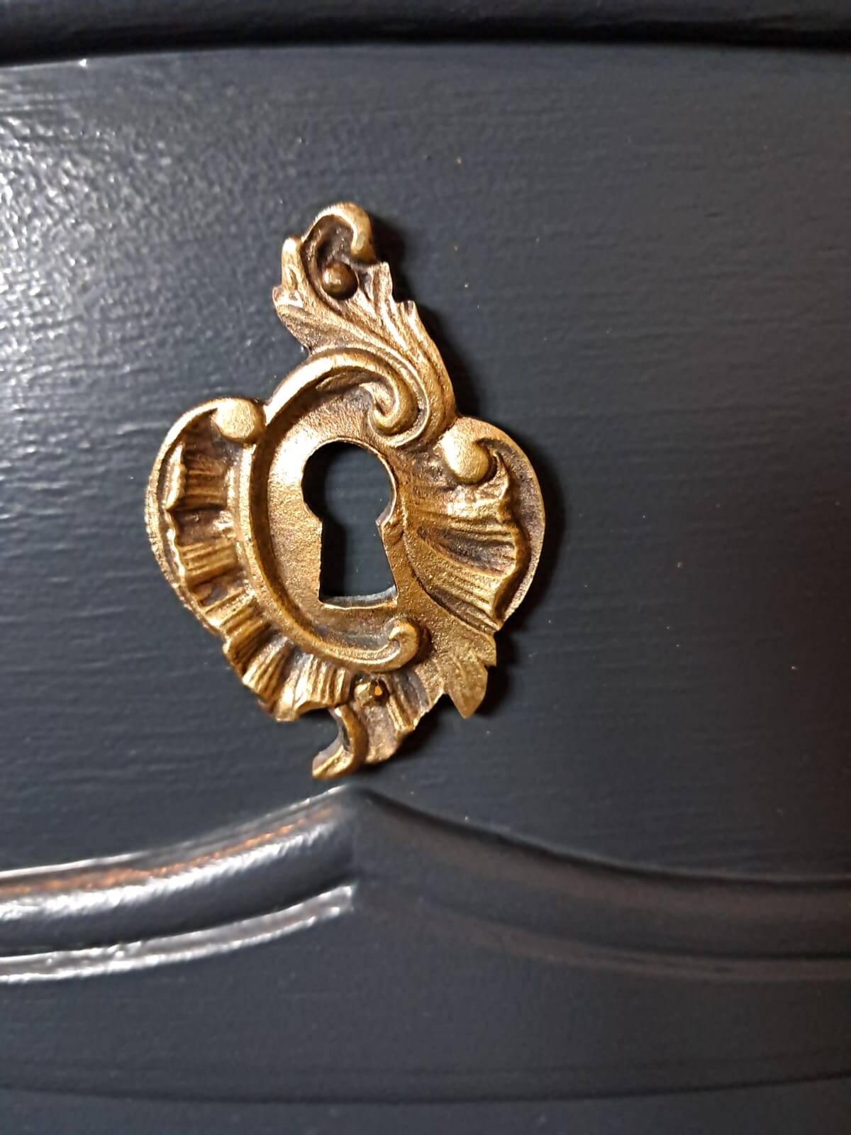 Louis XV style chest of drawers