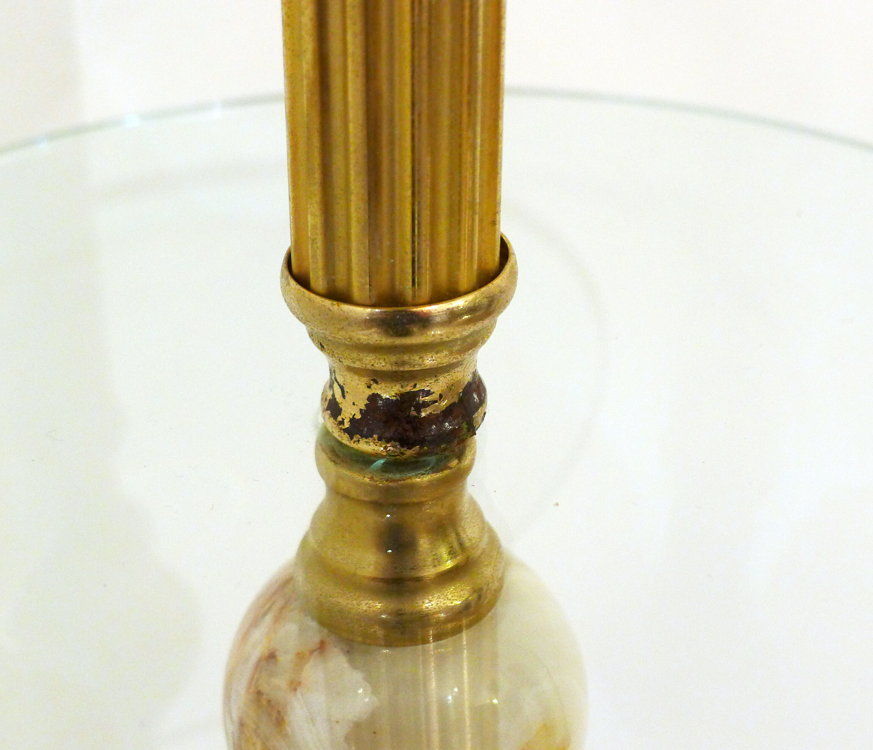 Onyx standing ashtray - gold metal