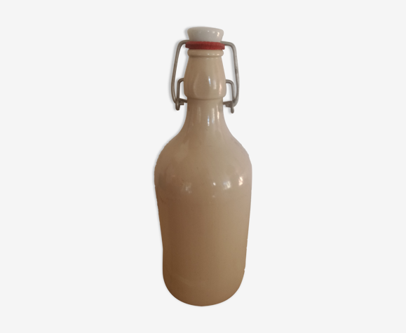 Bouteille en grès MKM
