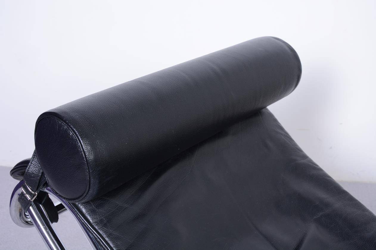 Le corbusier lounge chair Model LC4, old Cassina edition