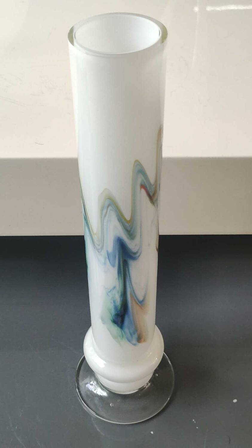 Tubular vase in white opaline, polychrome smoke volutes. Snowflake/Dalian Co. Ltd. High 29 cm