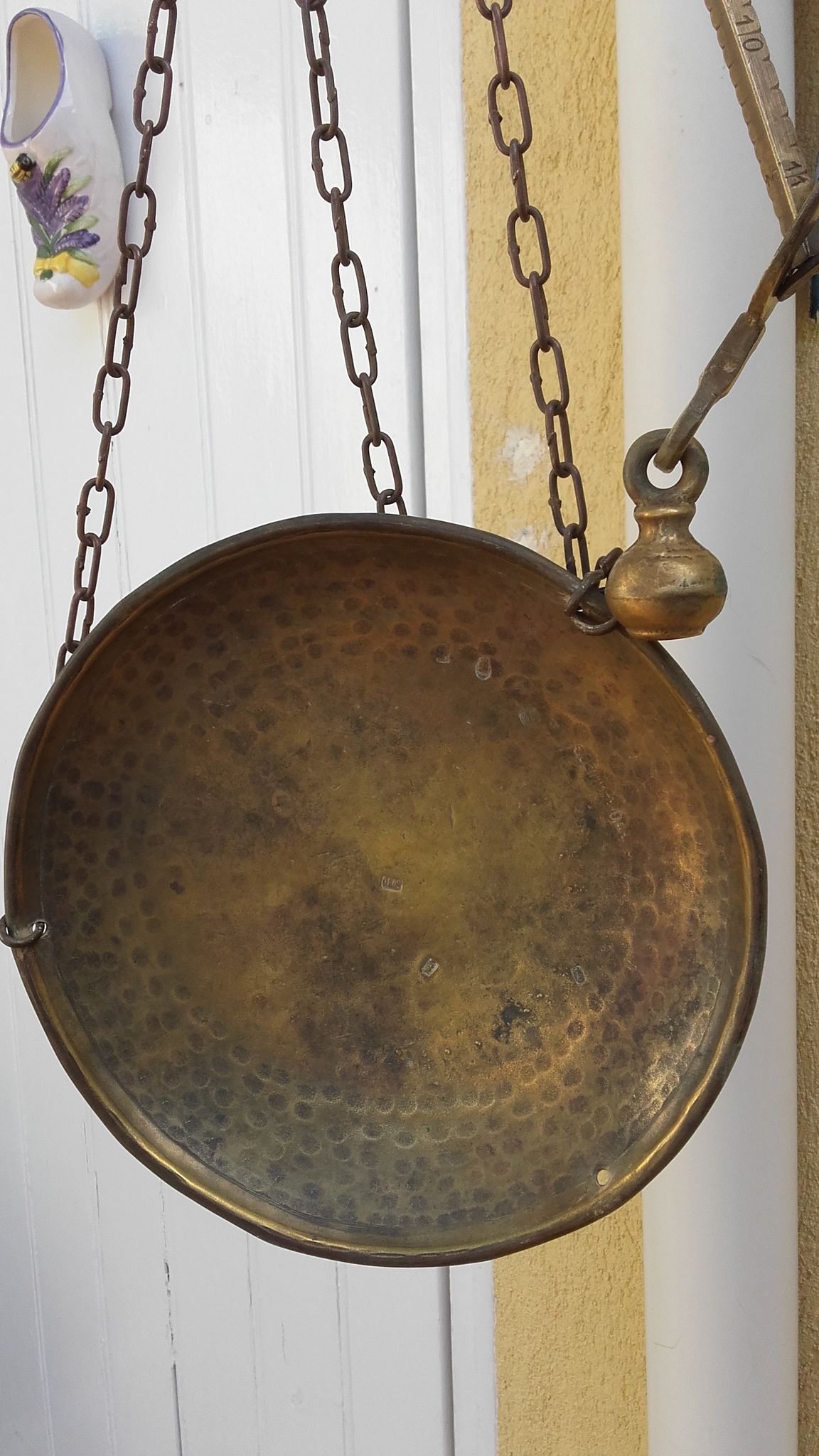 Antique copper scale