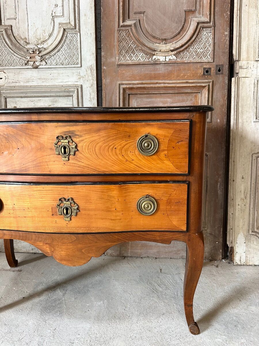 Commode sauteuse en merisier époque 1900