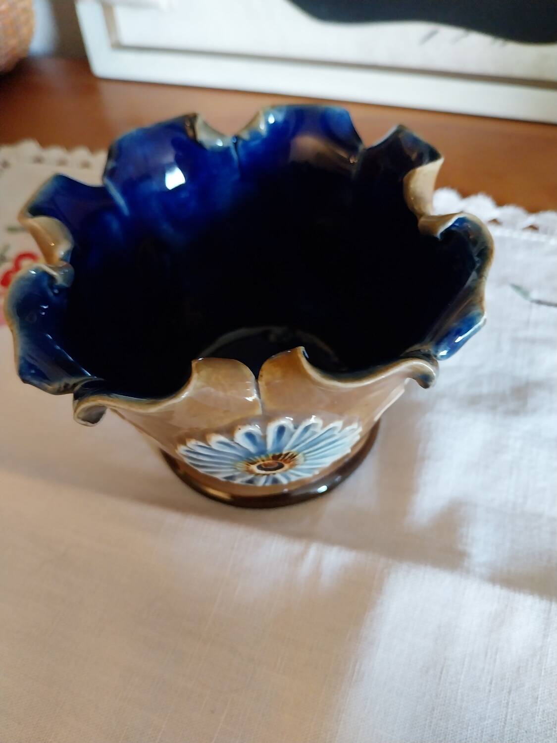 Royal Doulton miniature lambeth pot