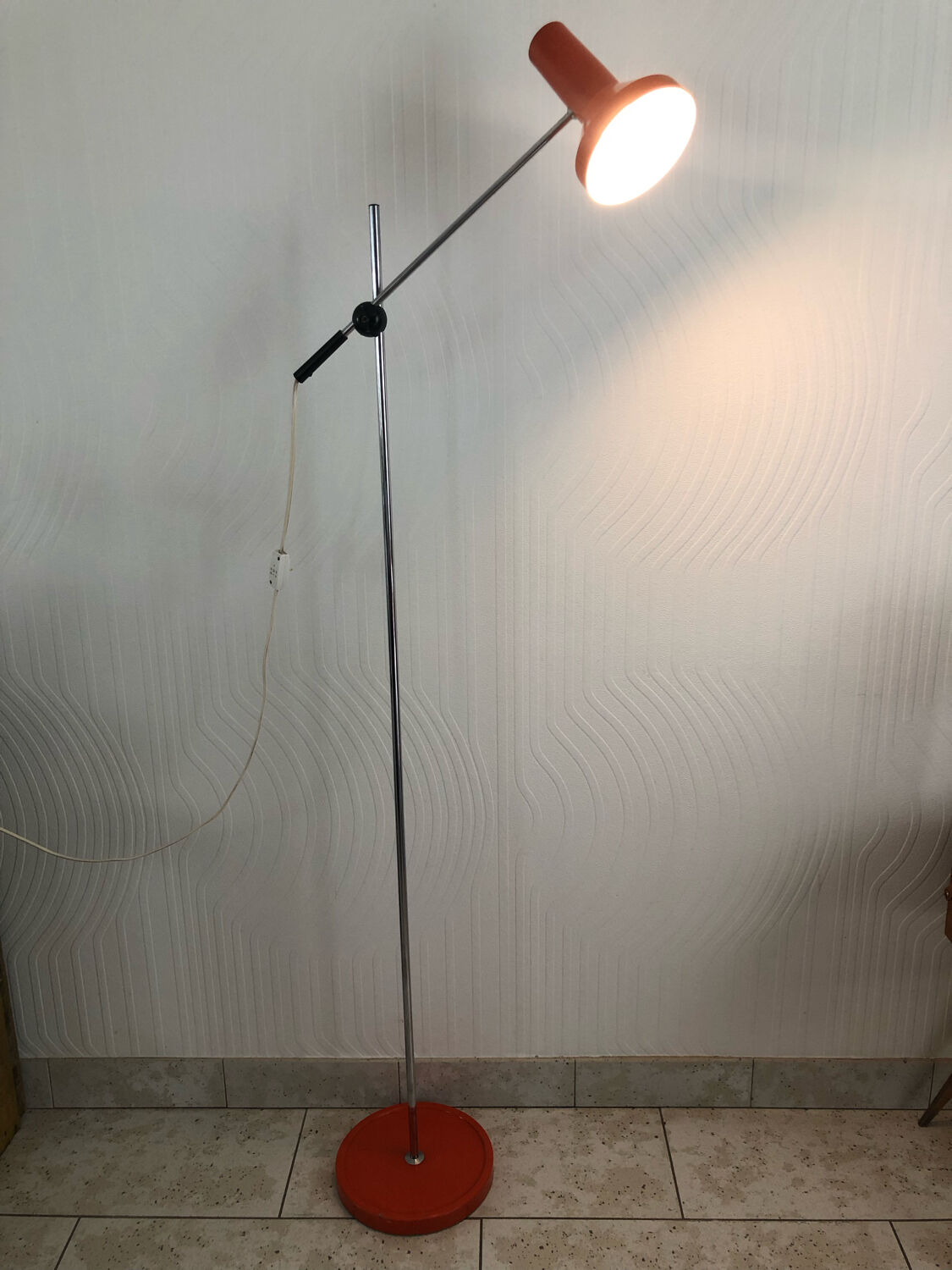 Lampadaire orange de gura leuchten 1960