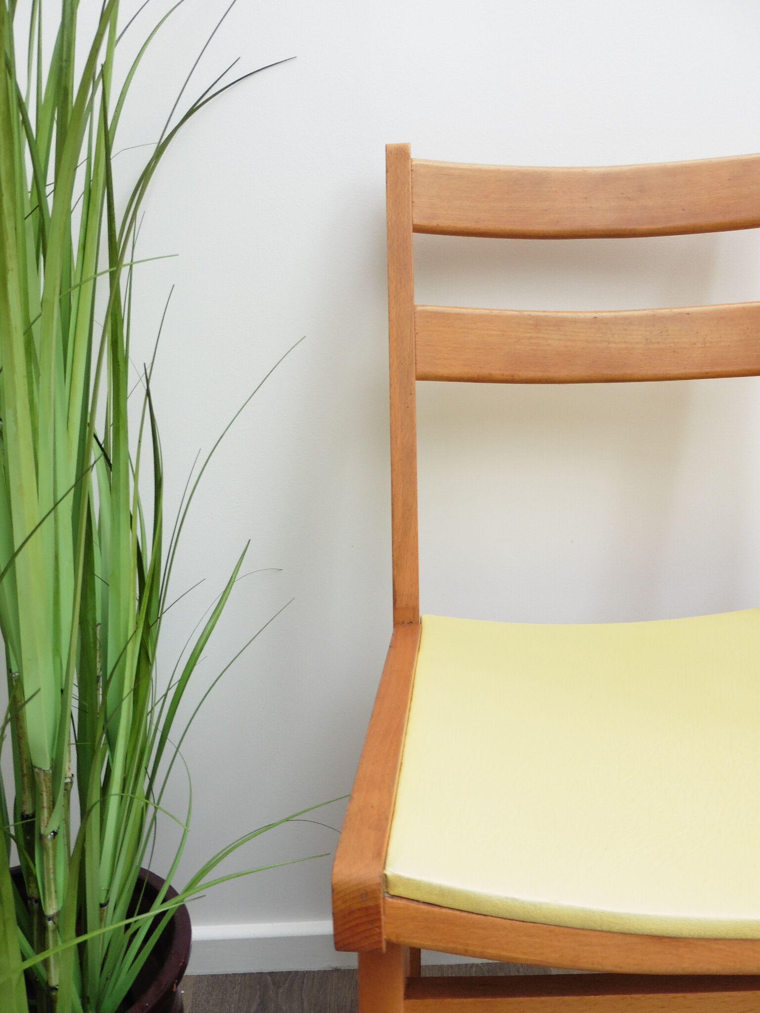 Pair of chairs bridge