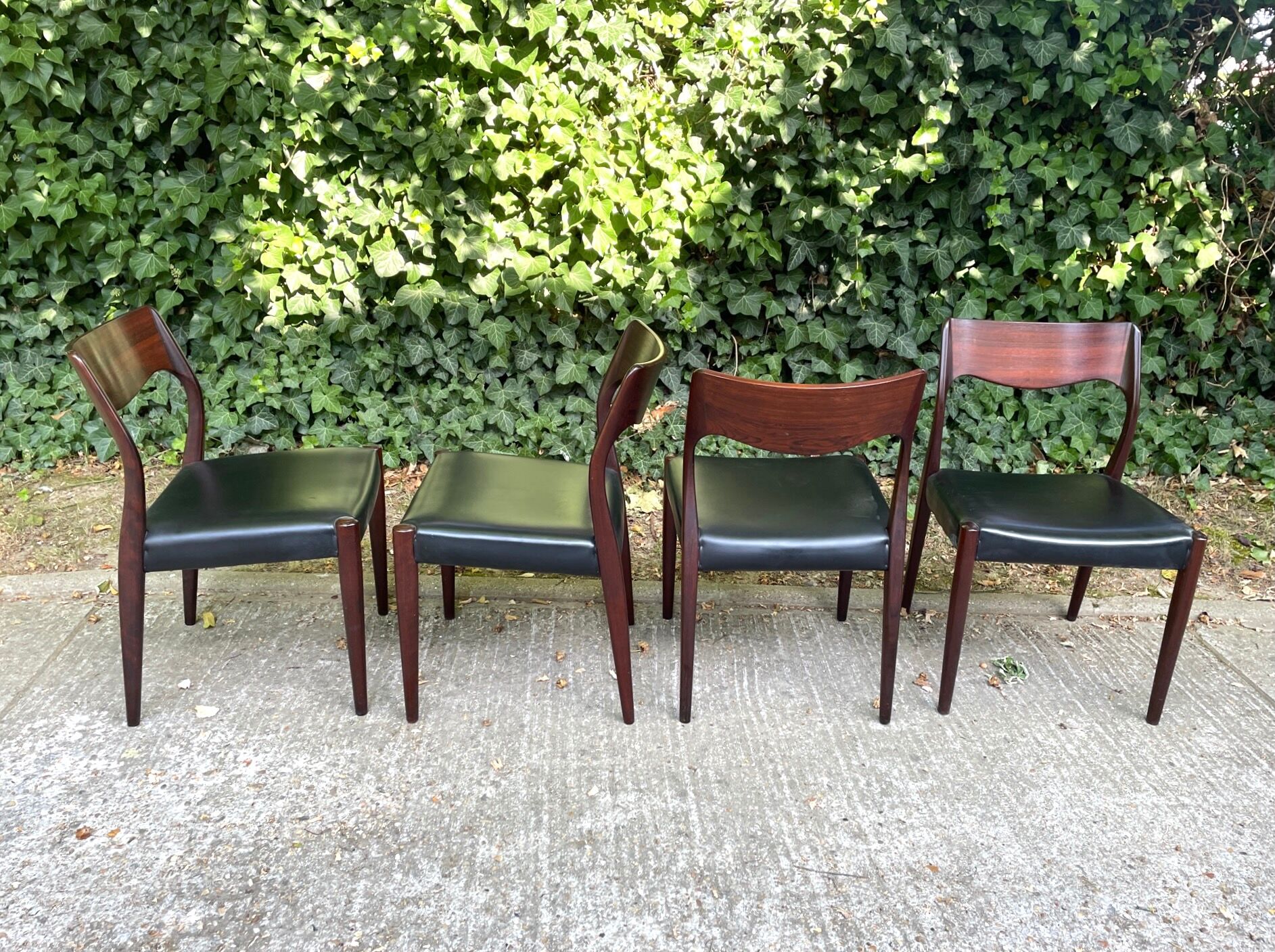 Suite of 4 rosewood chairs by Cor Botenbal for Fristho Franeker