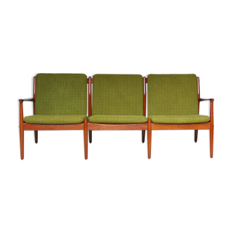 GM5 teak sofa by Svend Age Eriksen