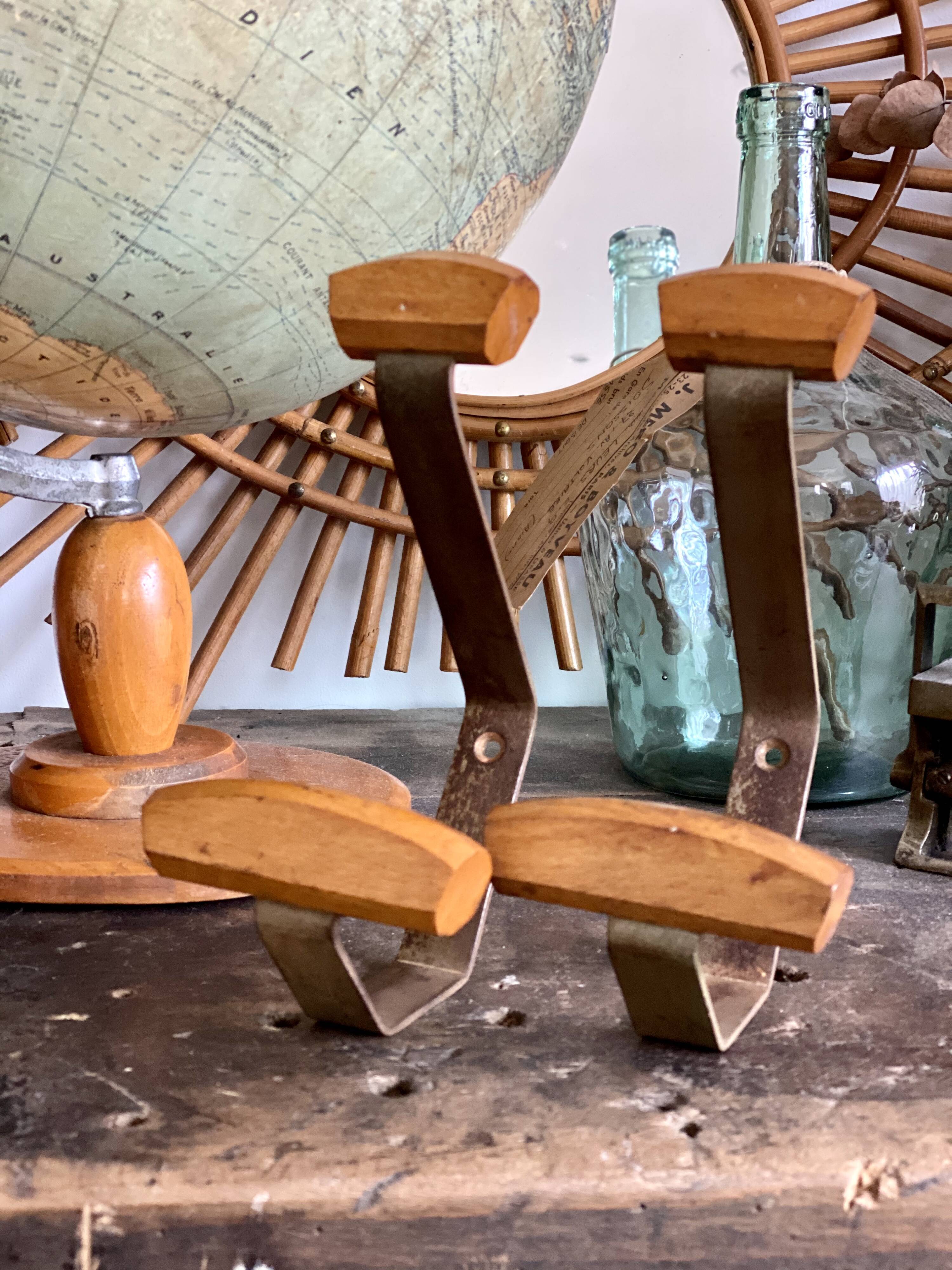 Pair of wooden patères