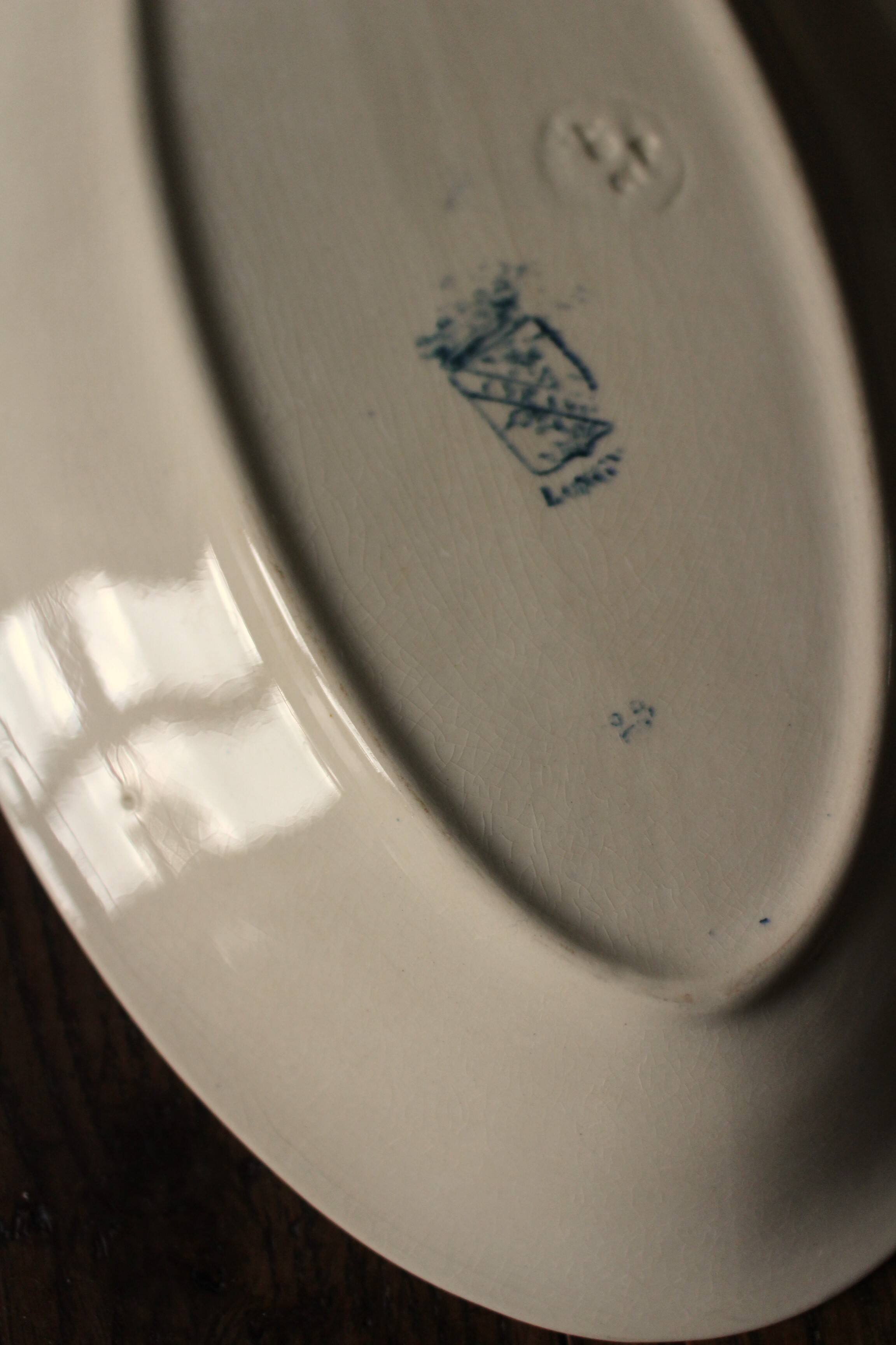 Longwy Chardons blue ironstone dish
