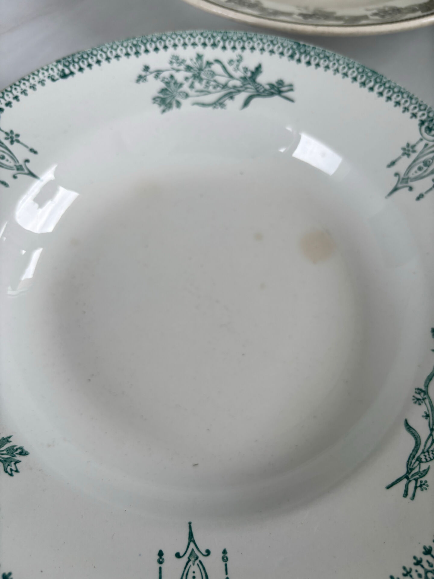 Lot of 4 deep plates, pink, blue, and green ironstone, French earthenware.