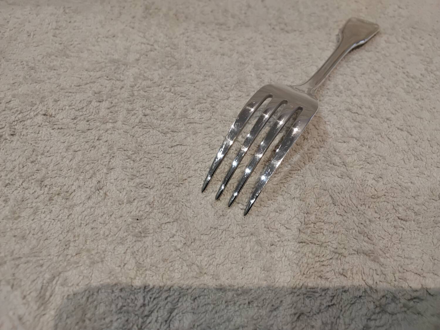 Christofle Vendome silver plated fish fork, 17.8cm