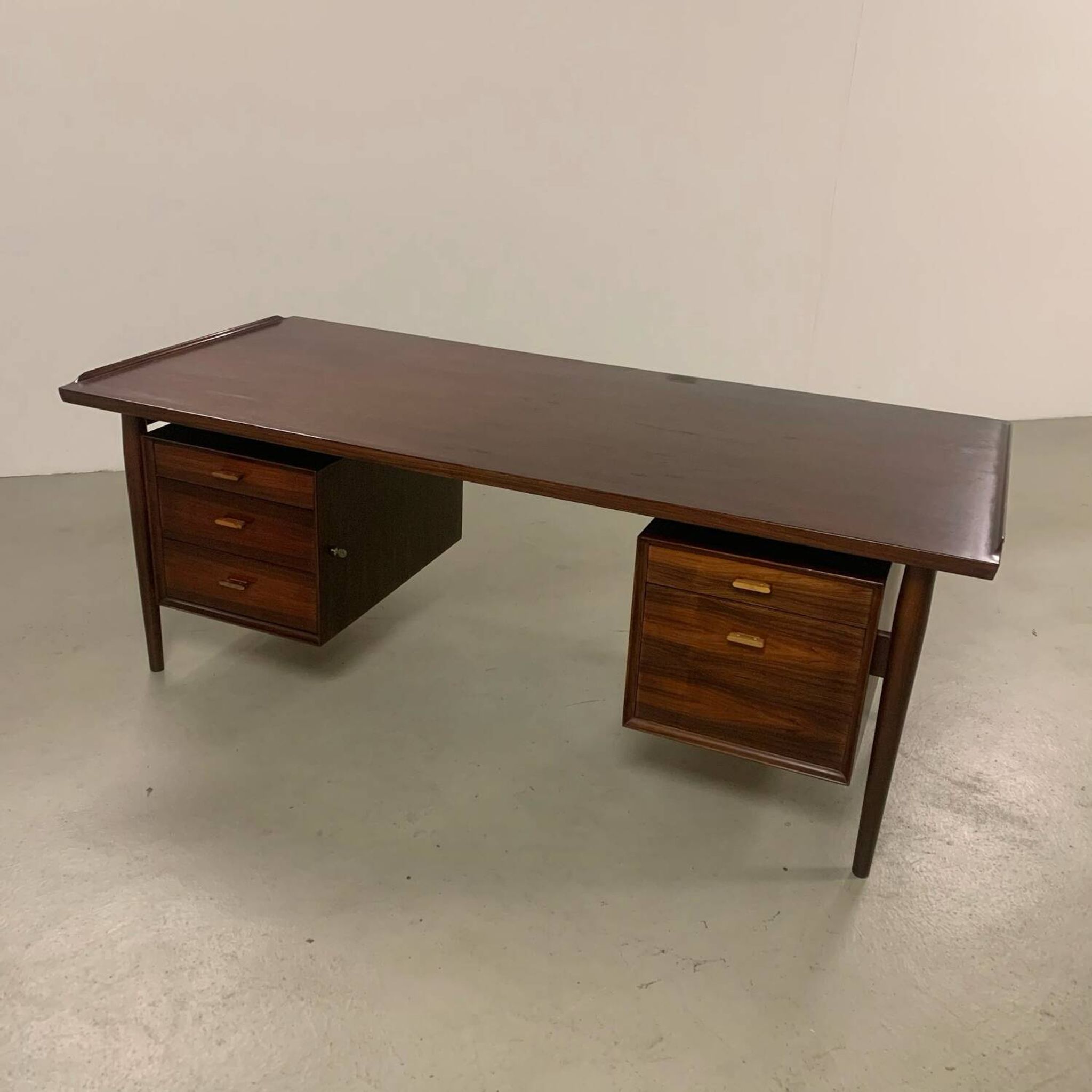 Bureau de direction en palissandre par Arne Vodder pour Sibast, 1960