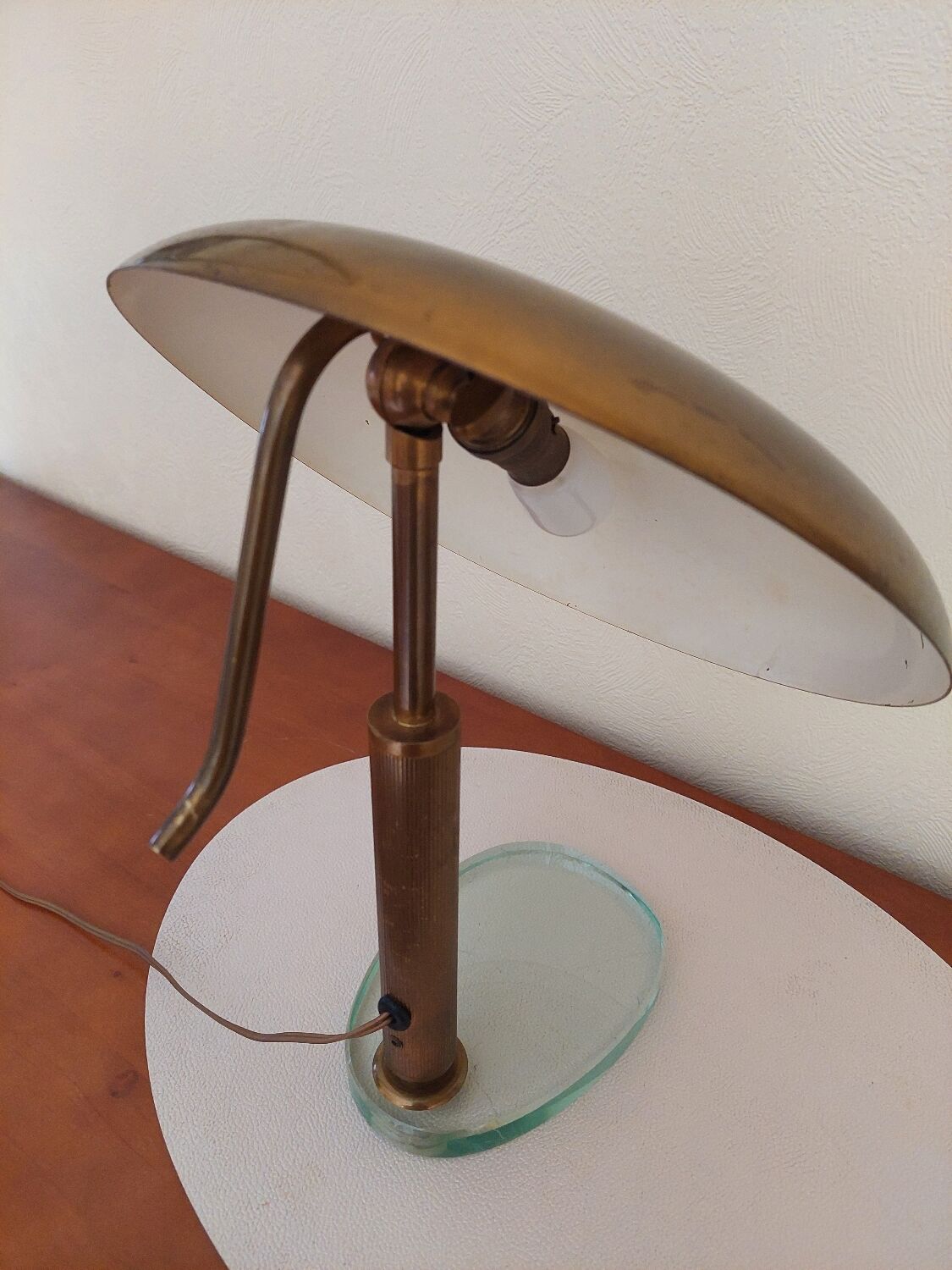 Italian Desk lamp  1950 brass and glass