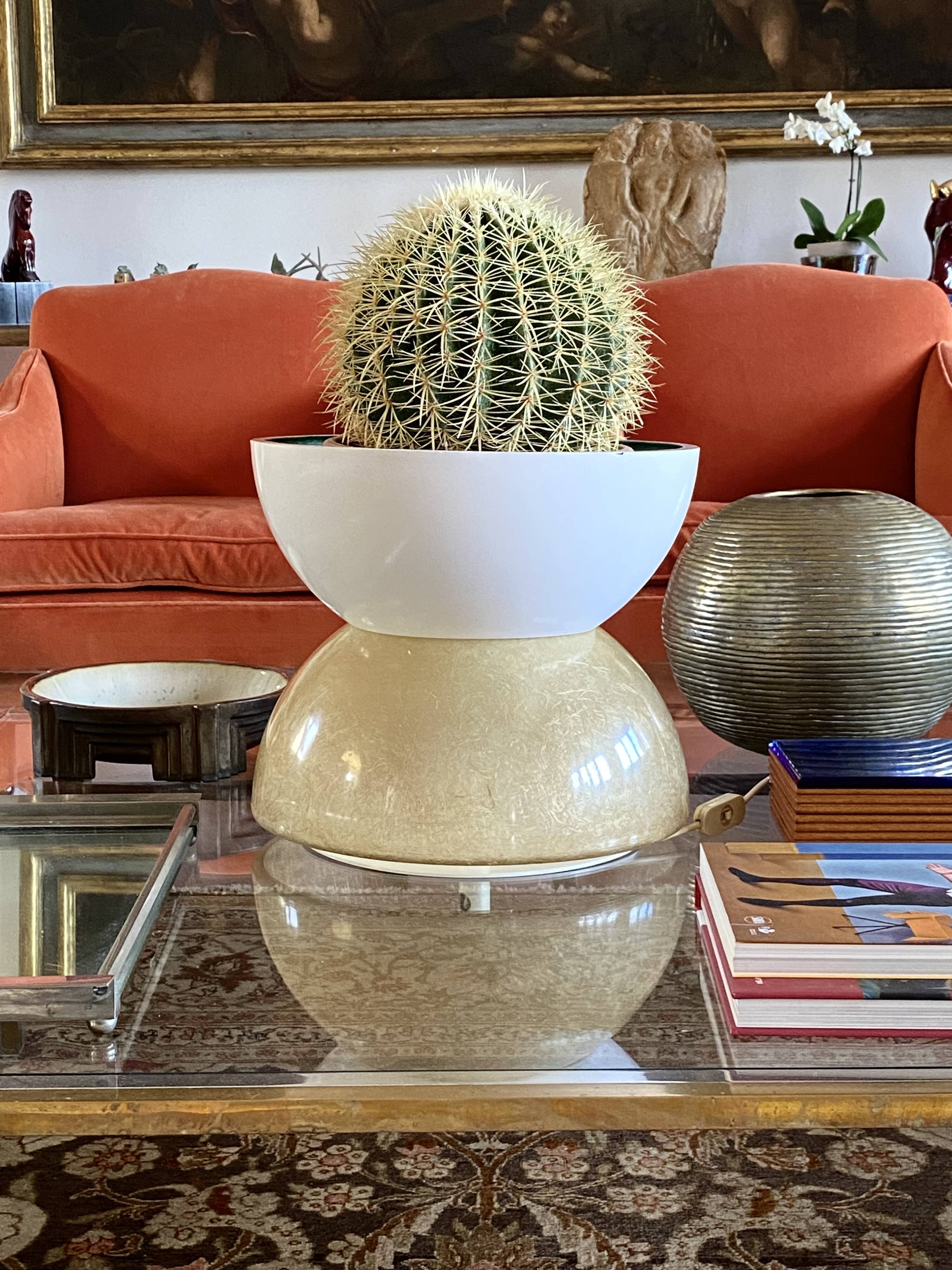 Planter / Pot fiberglass lamp, Luci Milano Italy, 1970s