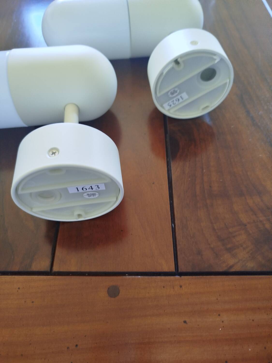 Pair of wall lights IKEA Östanå – design by Inma Bermudez