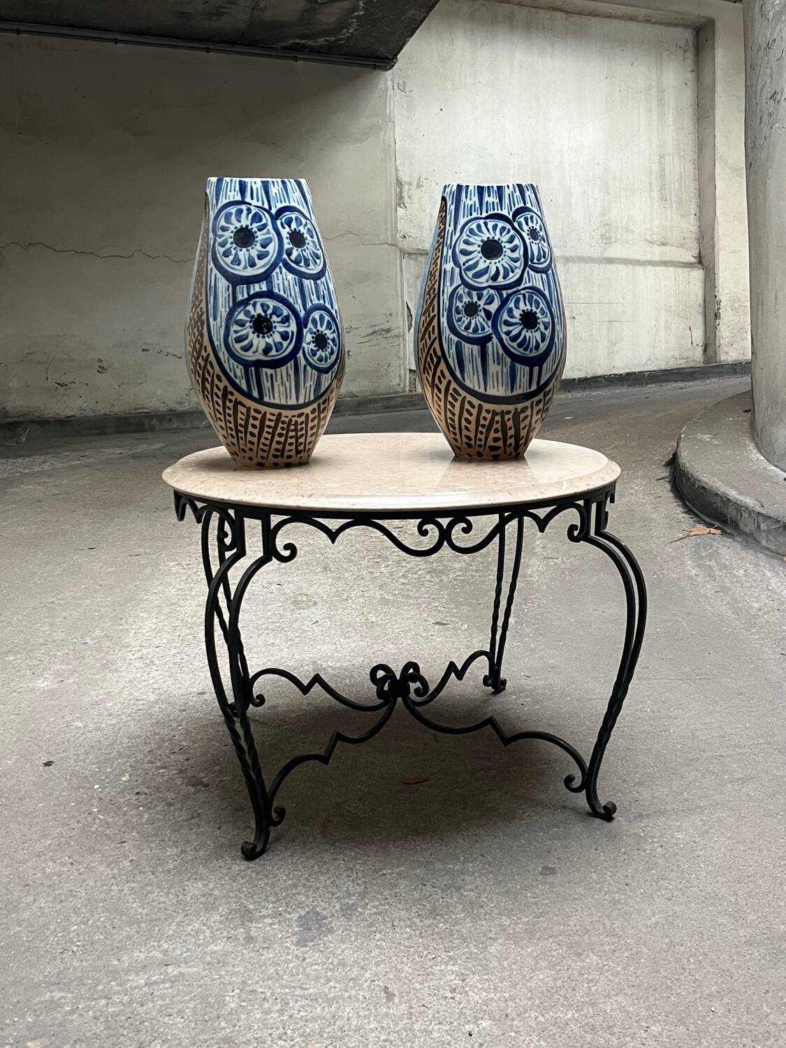 Vintage 1940s art deco marble and metal pedestal table