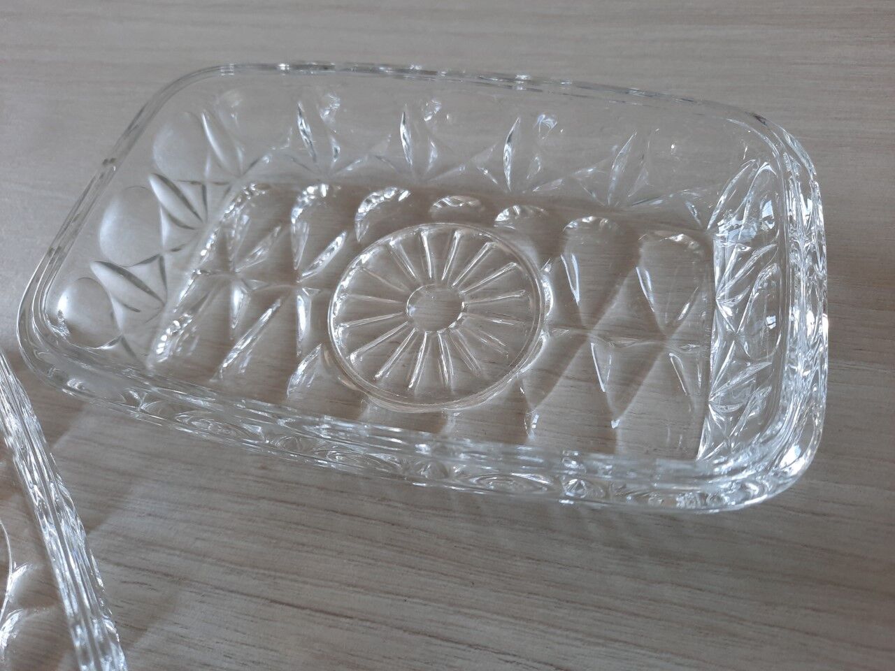 Butter dish