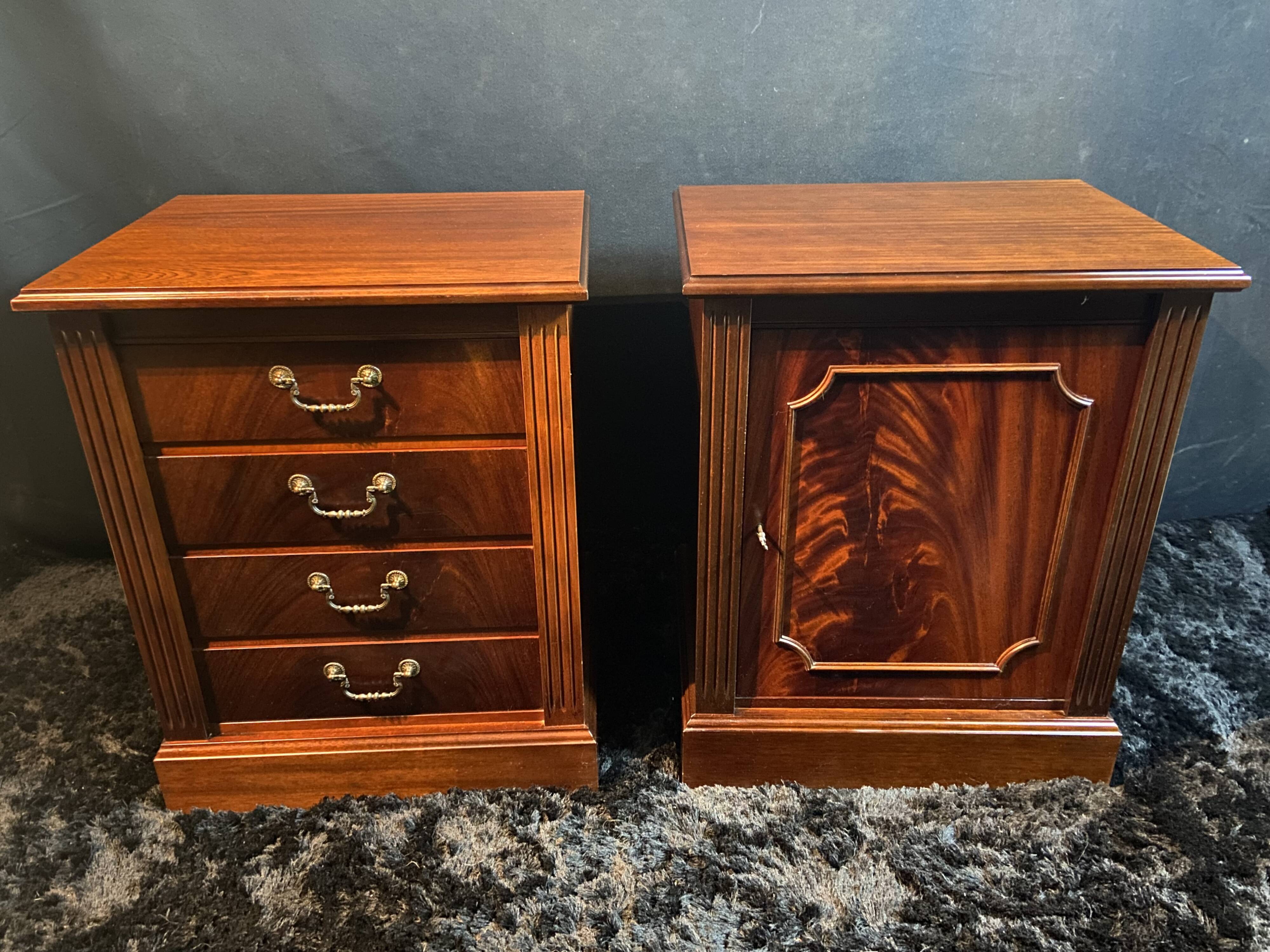 Pair of desk cabinets, mahogany filing boxes in English style.