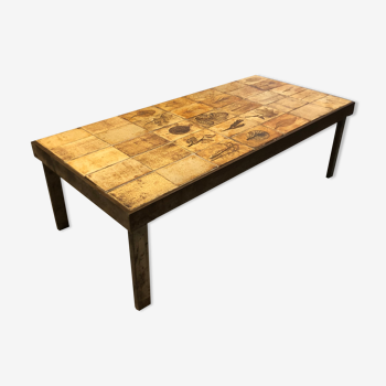 Capron tiled coffee table