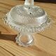 Bonbonnière sur pied en verre moulé – Décor texturé vintage