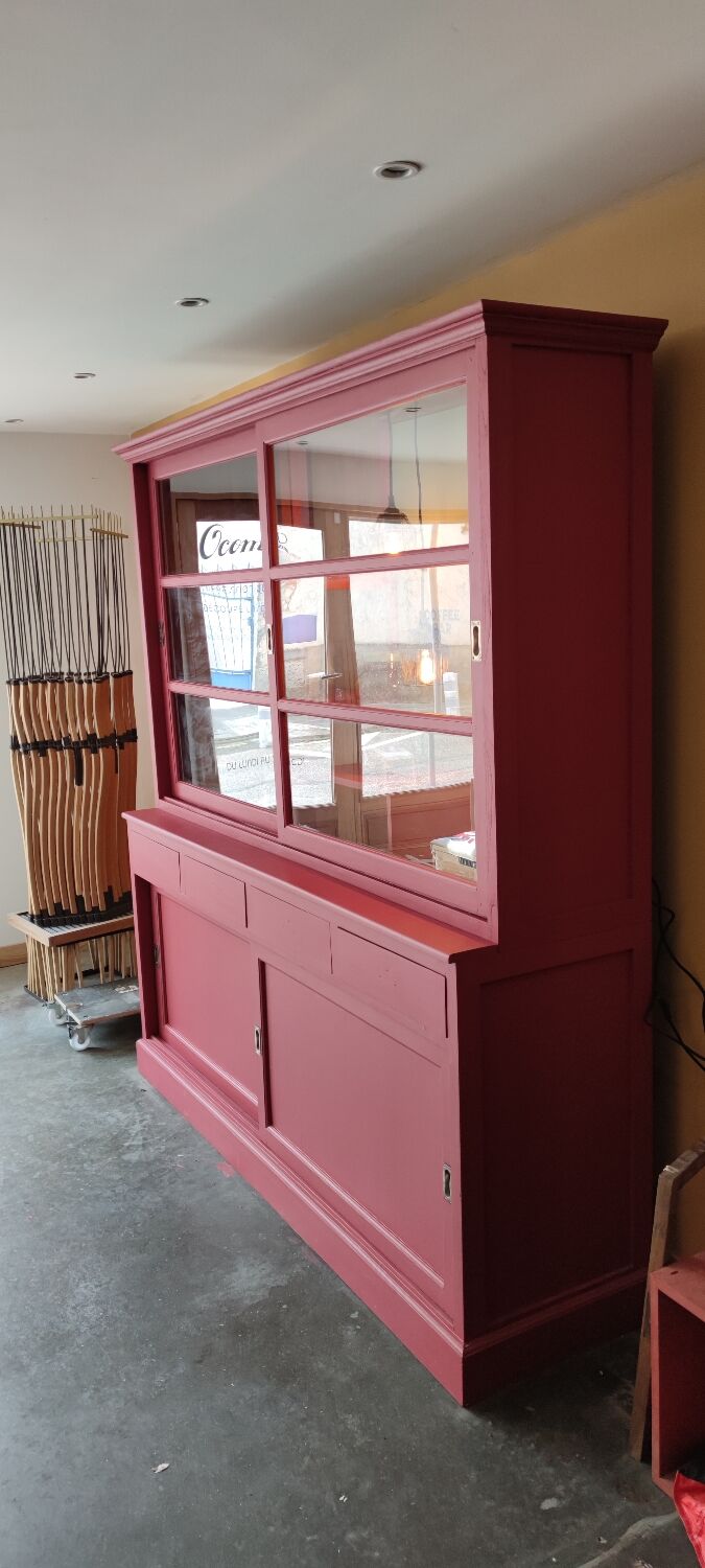 “Coffee corner” dresser
