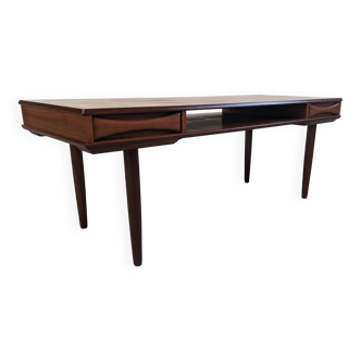 Modernist teak coffee table by Arne Vodder for Dyrlund, Denmark 1960.
