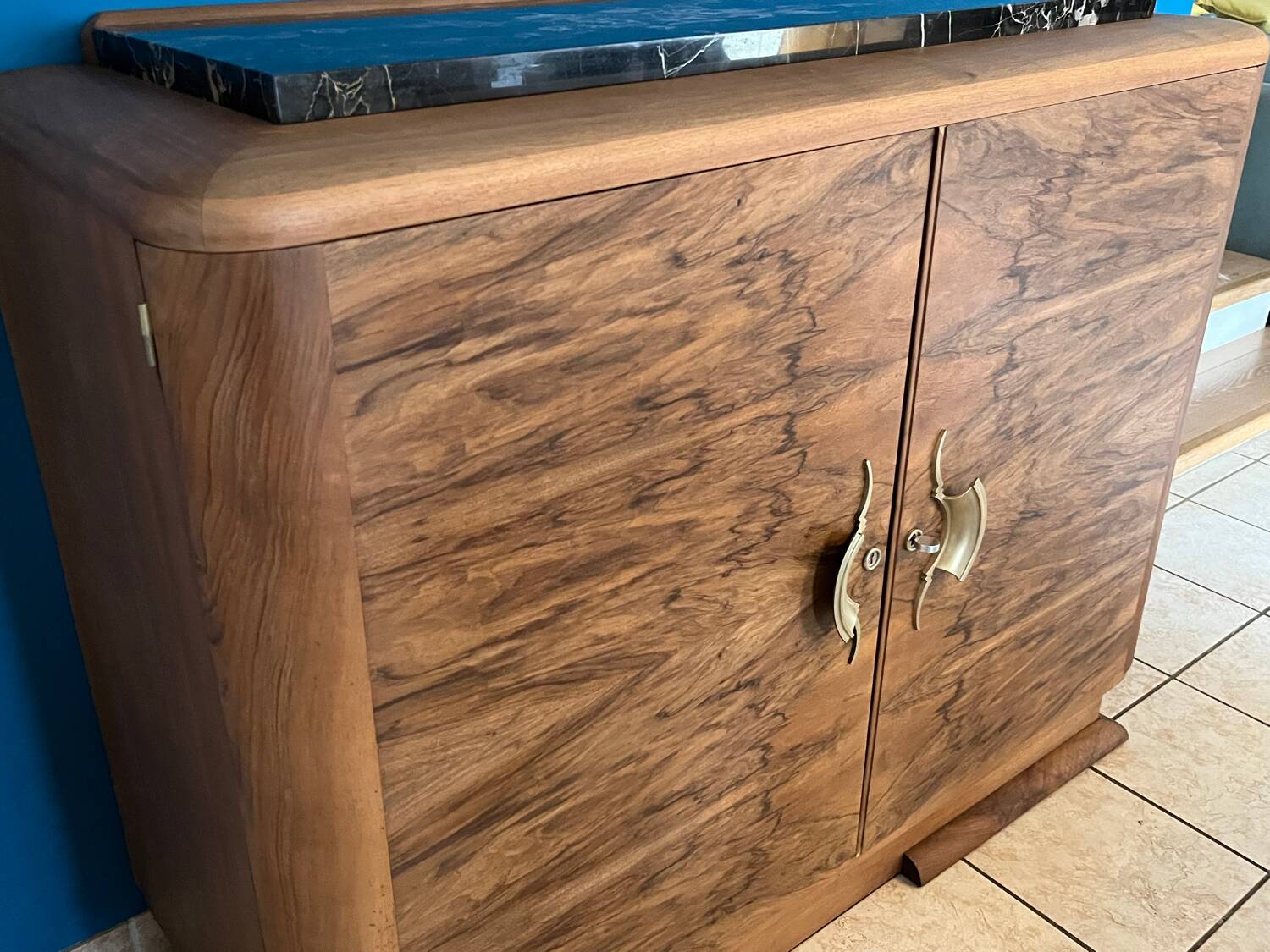 Art Deco 2-door sideboard