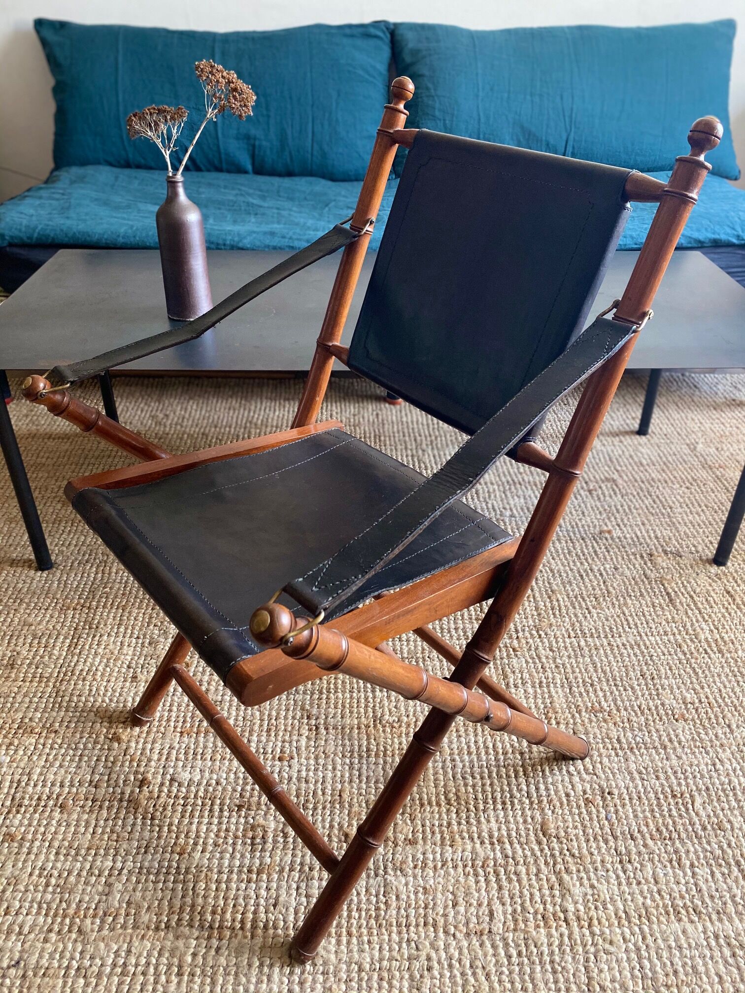 Safari armchair in wood and leather
