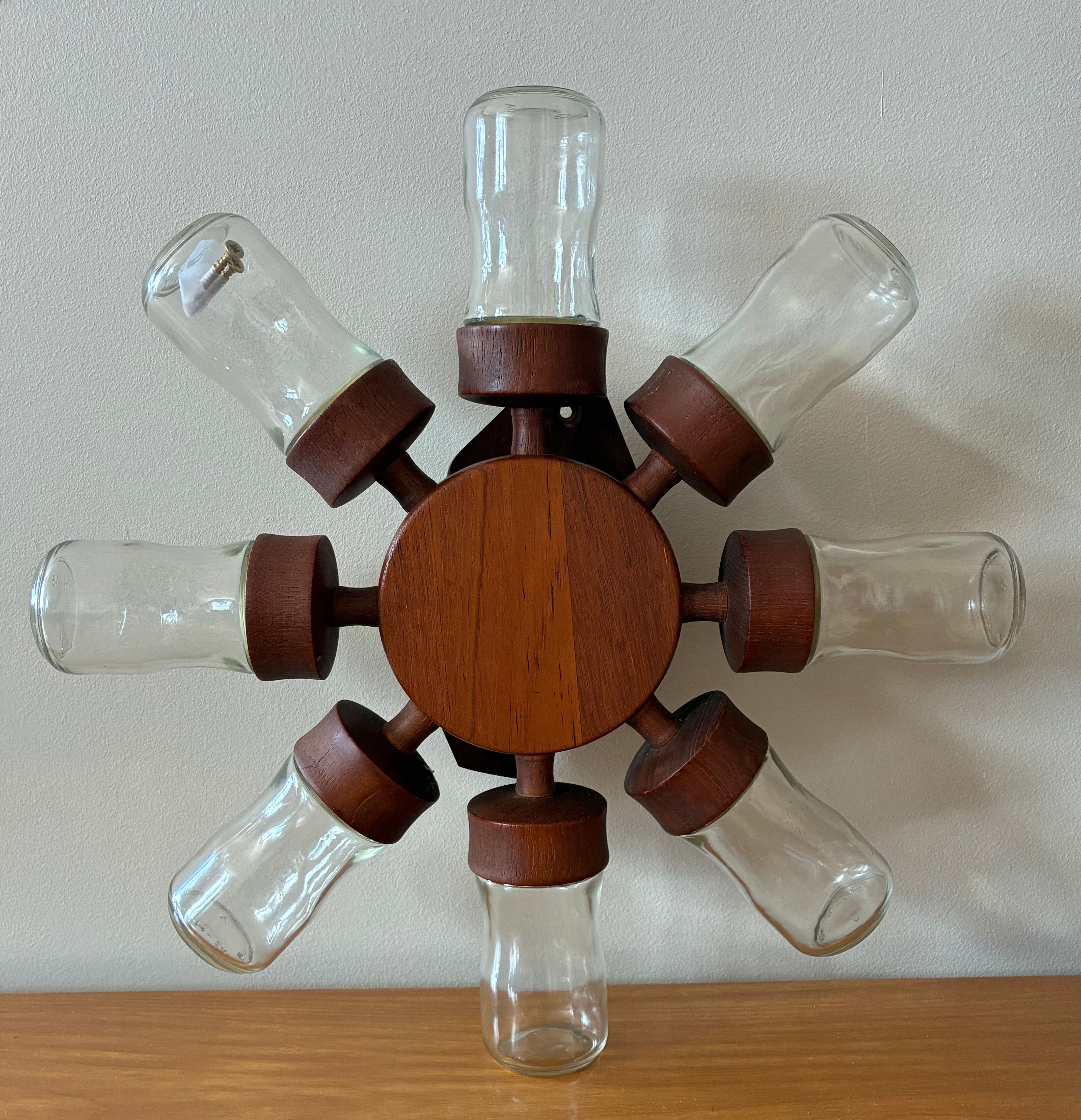 Vintage 70s spice rack