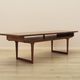 Table basse en palissandre danois avec étagère, années 1960