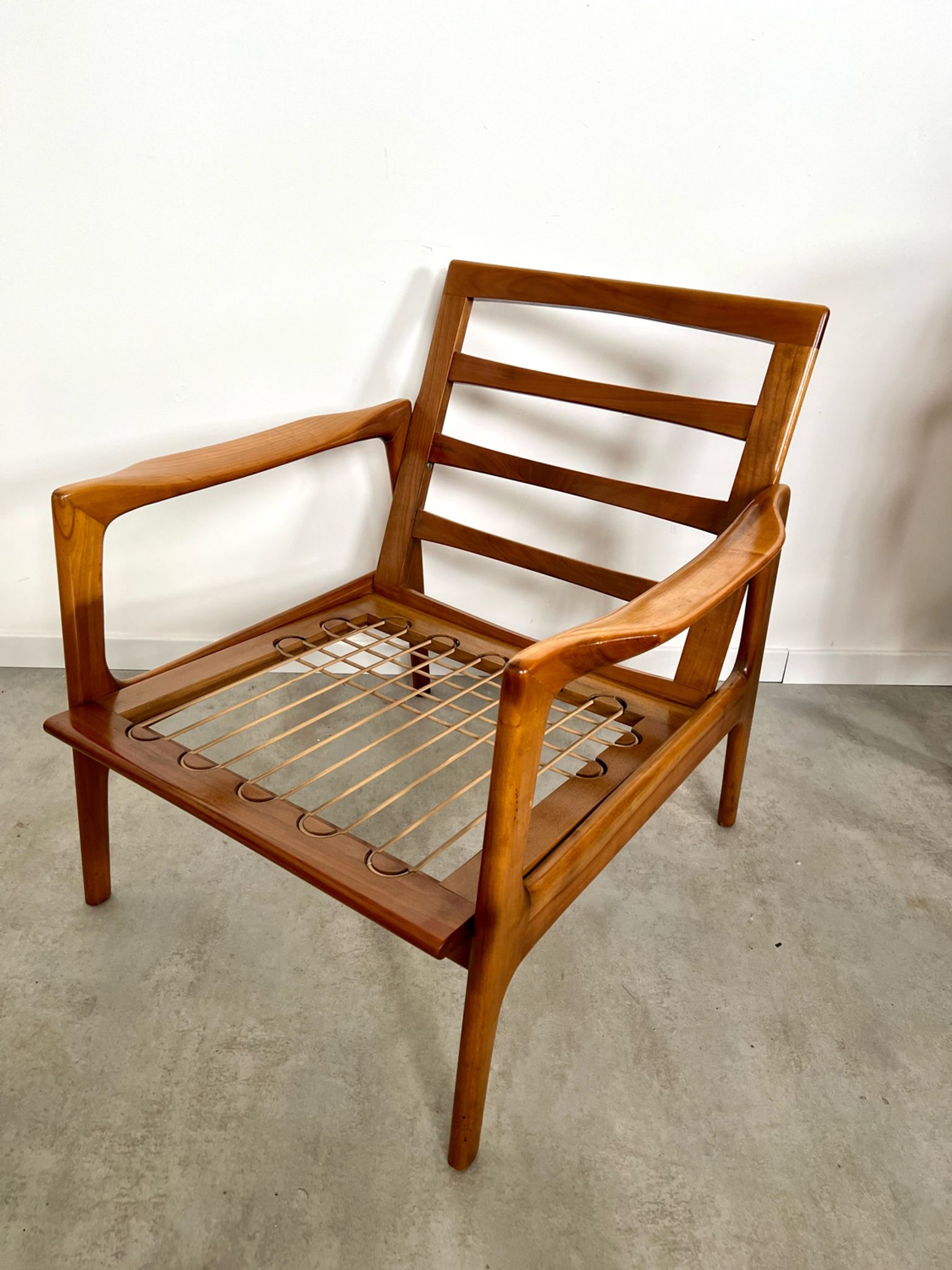 Lot armchairs and sofa 60 years Scandinavian design in vintage blond teak