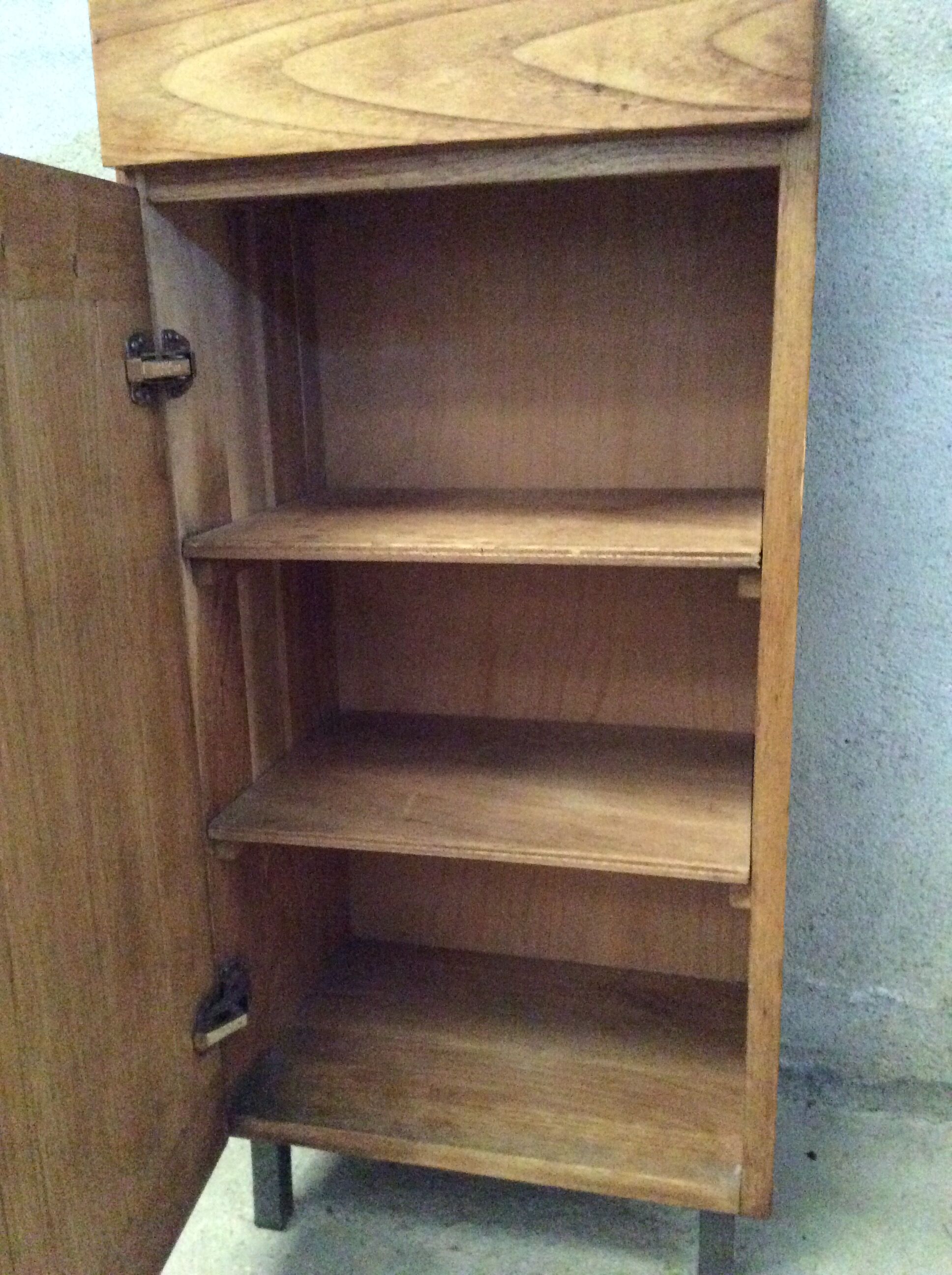Furniture column Maison Regain 1980